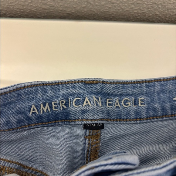 American Eagle Outfitters Light Blue Denim Shorts - Picture 4 of 5